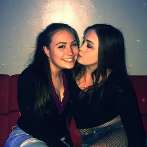 Meet your Posher, Elena